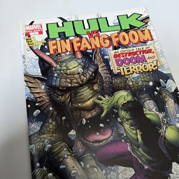 Marvel Hulk vs Fin Fang Foom Comic Book - Picture 2 of 6